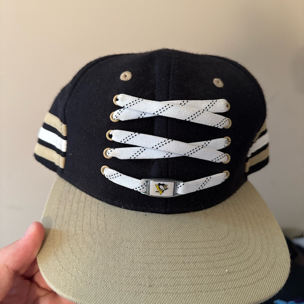 Black and Tan Penguins Zephyr Hat Lacer Collection